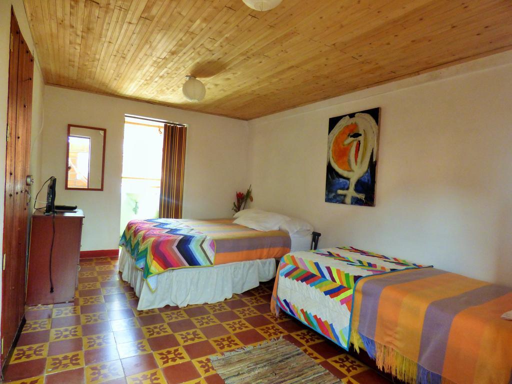 Hotel Kantarrana Urbana خاردين الغرفة الصورة