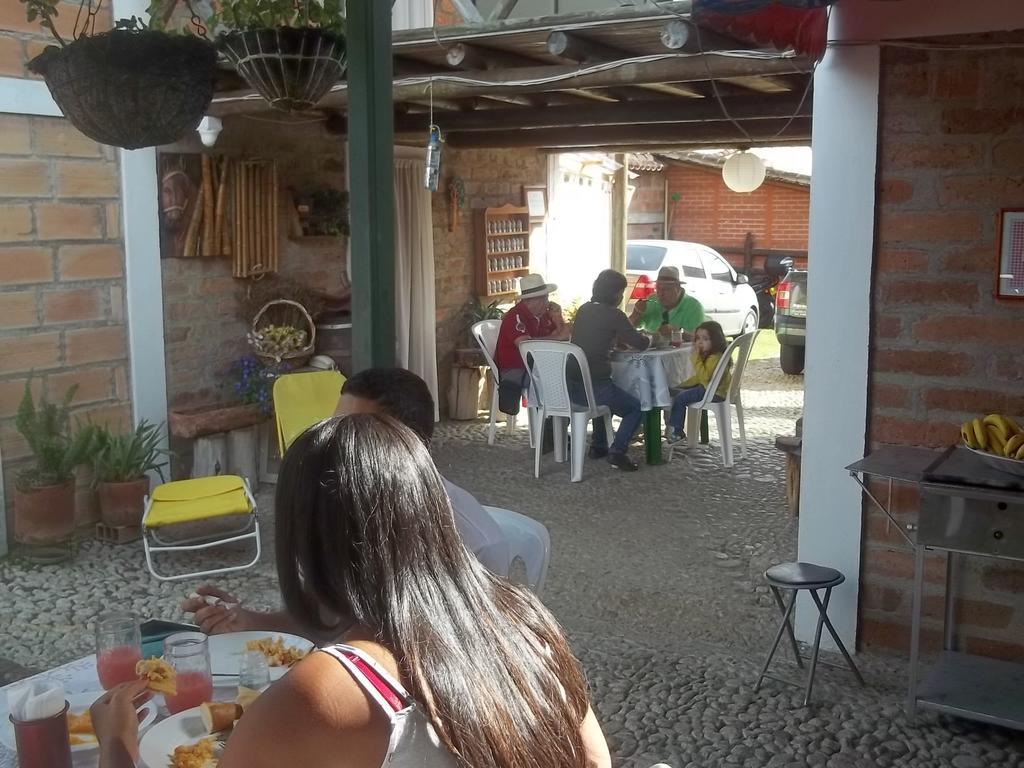 Hotel Kantarrana Urbana خاردين الغرفة الصورة