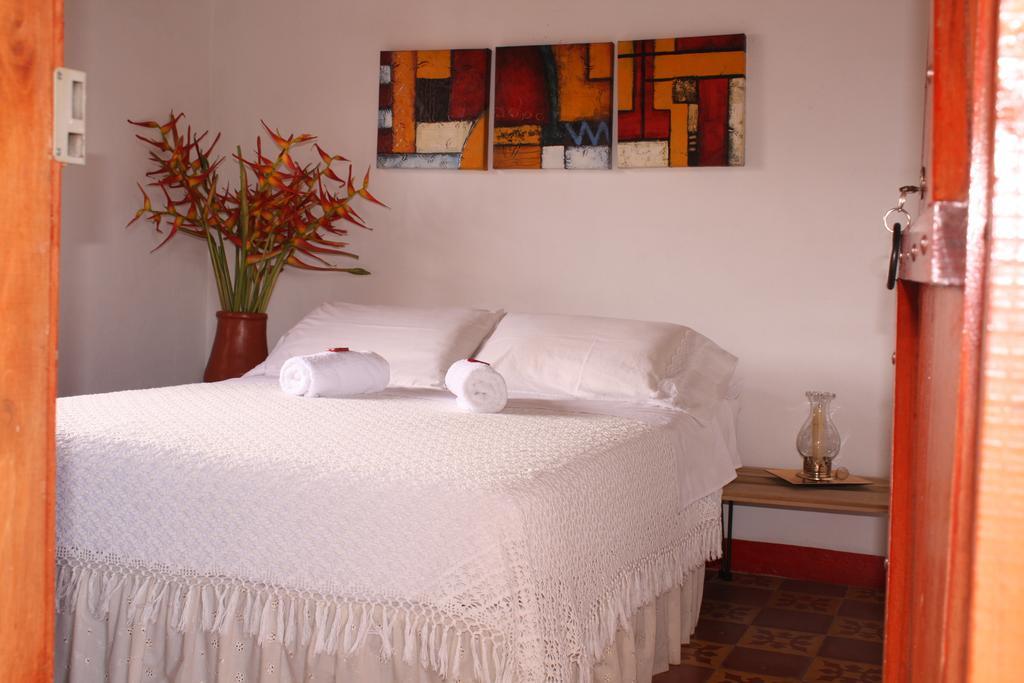 Hotel Kantarrana Urbana خاردين الغرفة الصورة